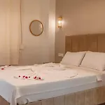 7 Soeguet Hotel 5*