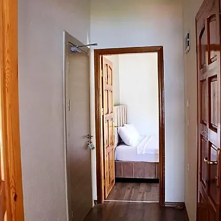 7 Soeguet Hotel