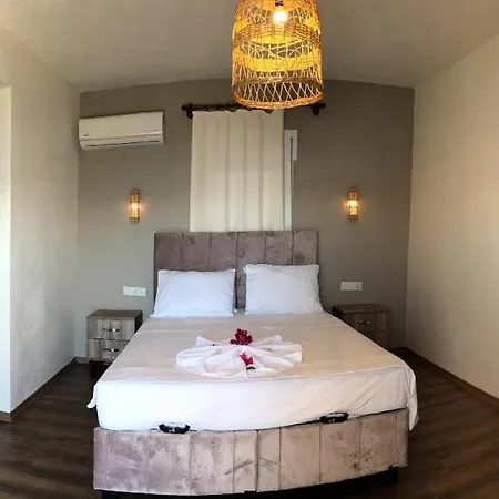 7 Soeguet Hotel